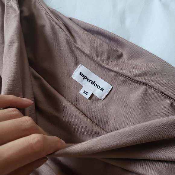 Elora Ruched Off The Shoulder - Picture 3 of 5